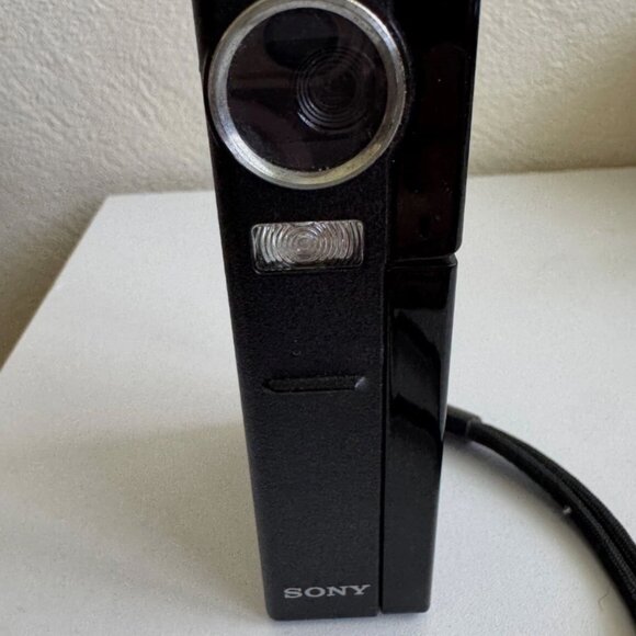 Sony GC1 Net-Sharing Cam MHS-CM1 - Untested / For Parts or Repair - As Is - Picture 3 of 9